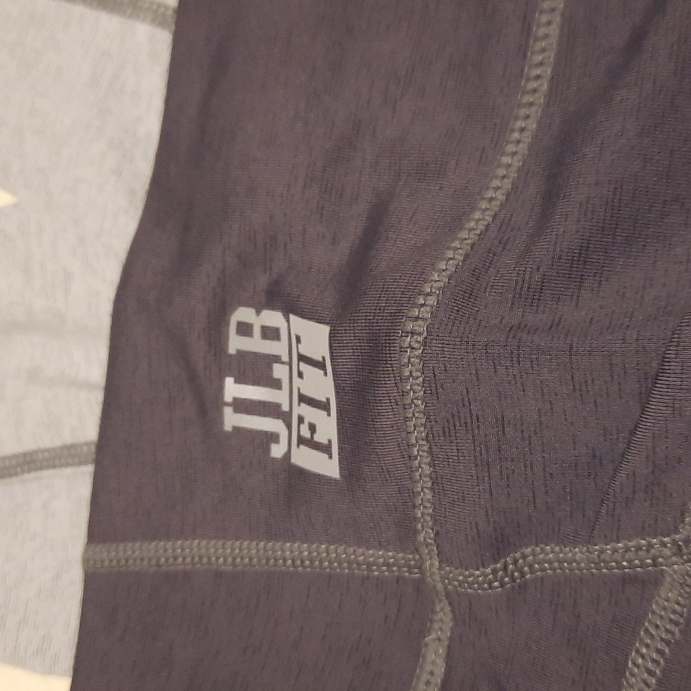 nwt cropped leggings jadelynn brooke (B1-16) - Picture 4 of 9